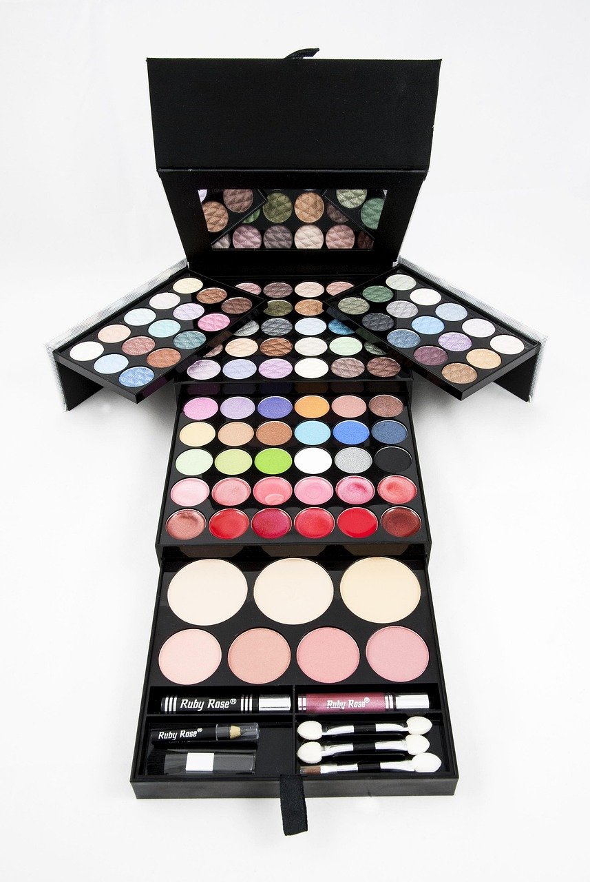 eye shadows, palette, makeup kit, powder, blush, woman, beauty, eye shadows, makeup kit, makeup kit, makeup kit, makeup kit, makeup kit